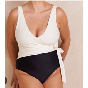 Summersalt The Perfect Wrap One-Piece in  Sea Urchin & White Sand sz 22
